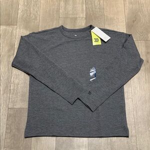 Kids NWT All In‎ Motion Active Gym Training Thumbhole Top Shirt